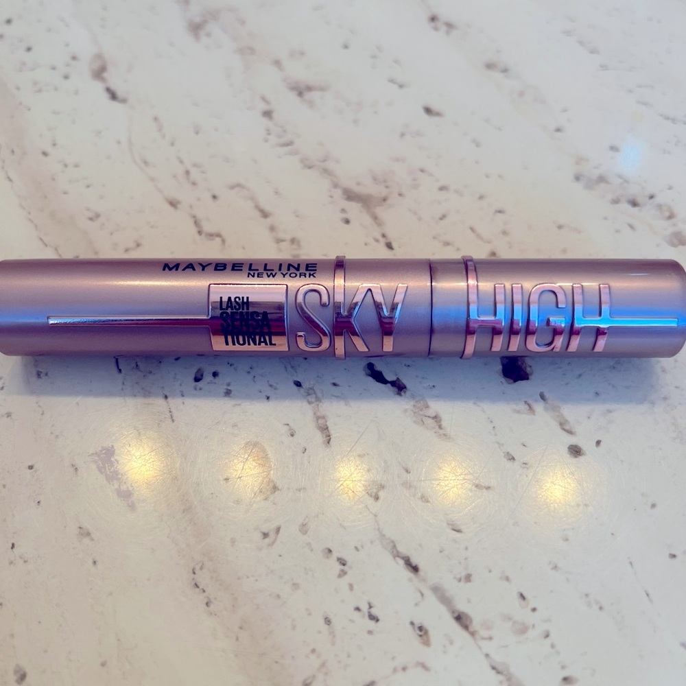 NIB MAYBELLINE NY BLACK MASCARA